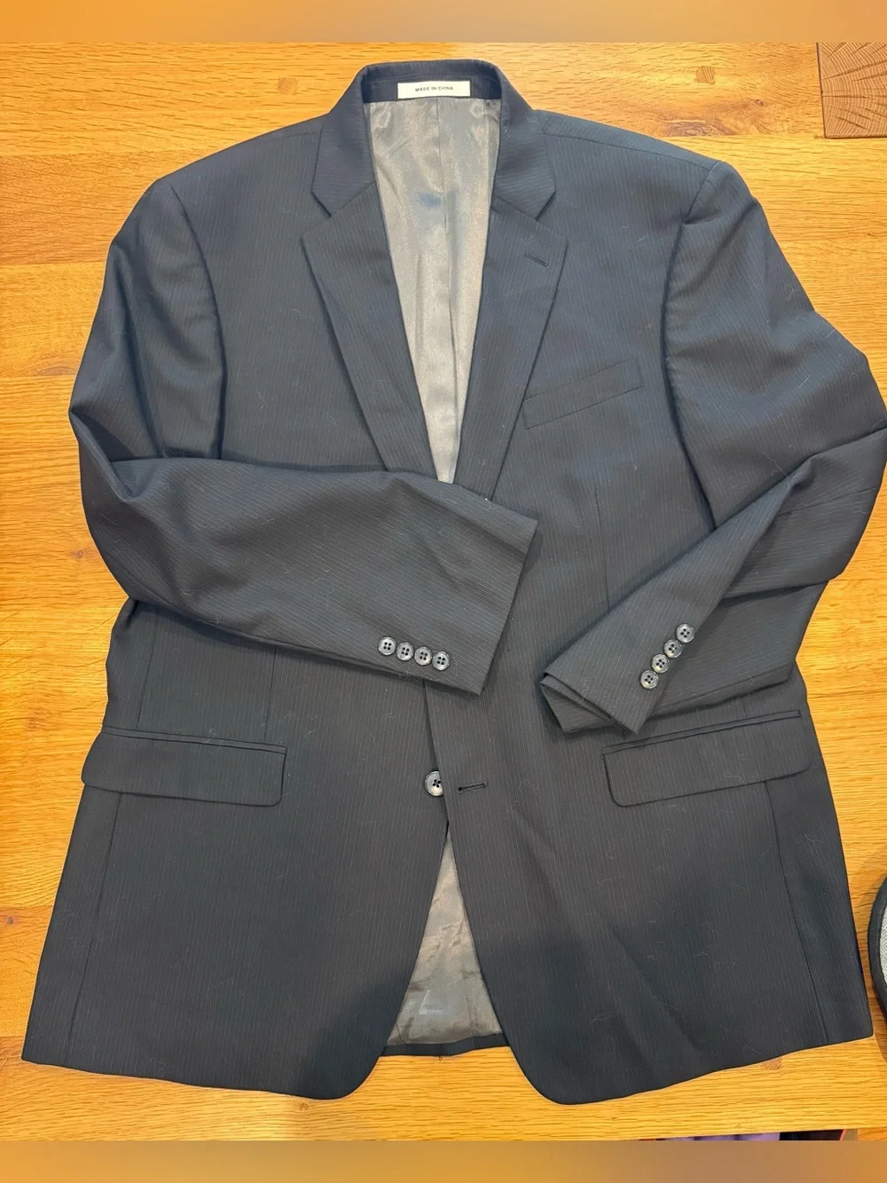 Kenneth Cole New York Gray Pinstripe 100% Wool 2-Button Suit Jacket 44R
